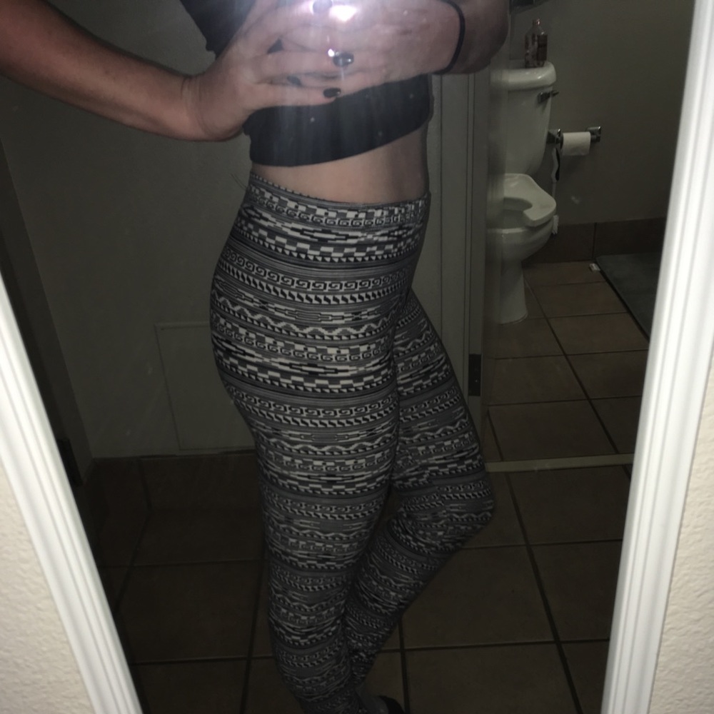Tribal design leggings